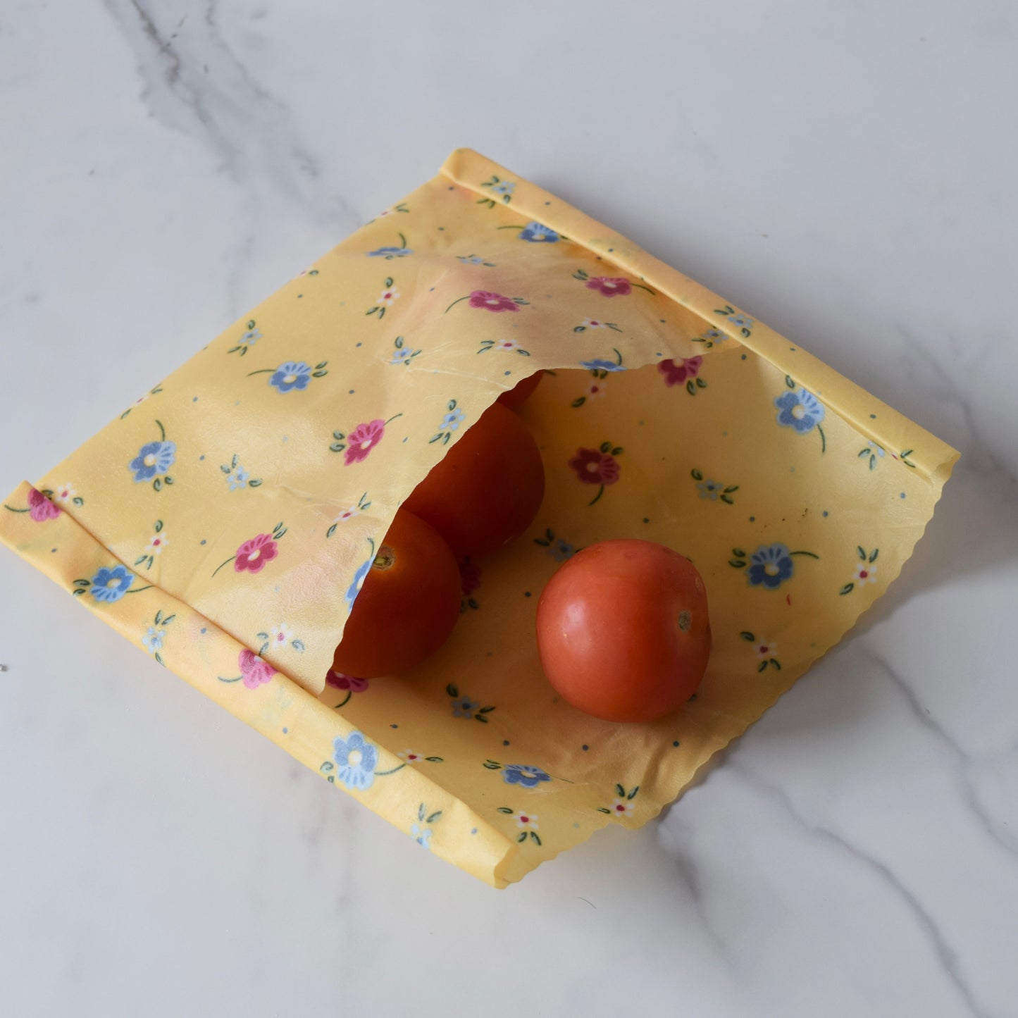 Ditsy Floral Yellow (Large 14” x 11”) Reusable self sticking Beeswax food Wraps.