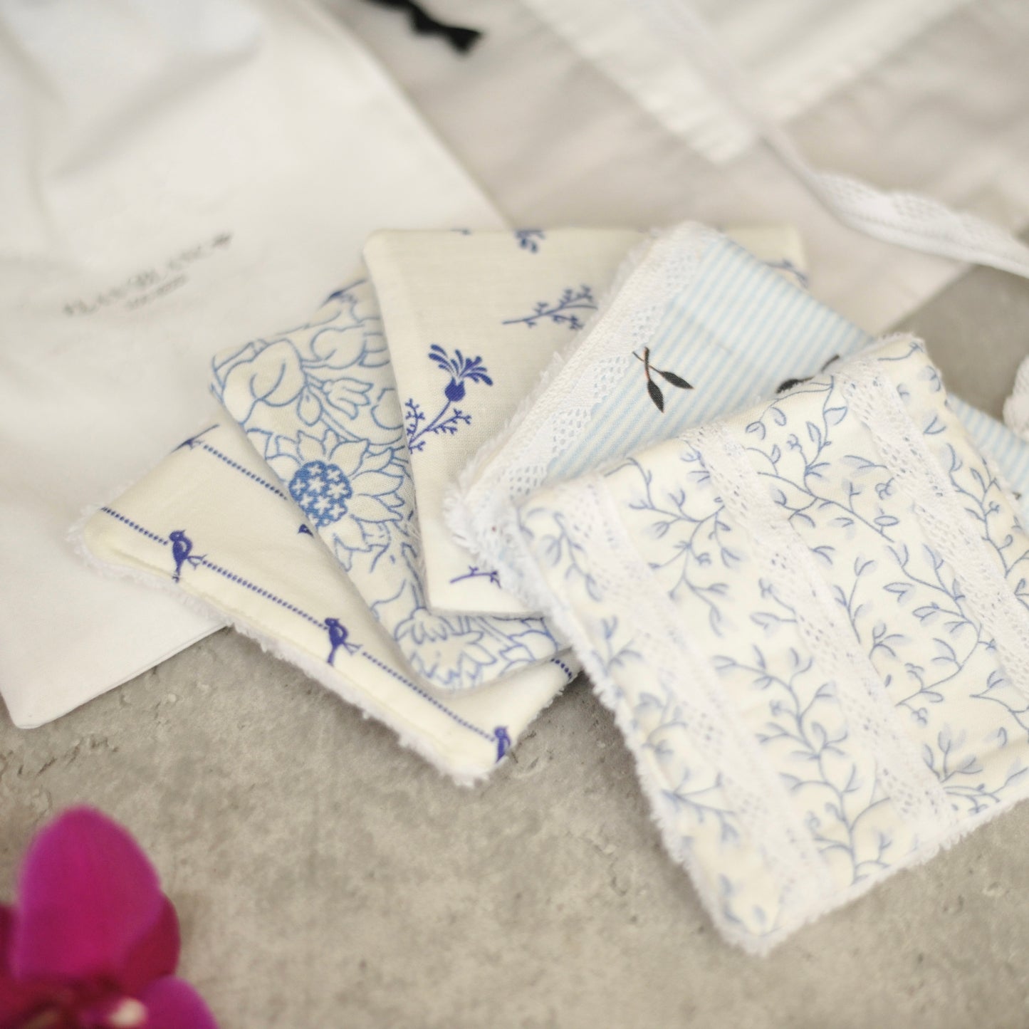 French Floral Reusable Eco-Friendly Makeup Wipes
