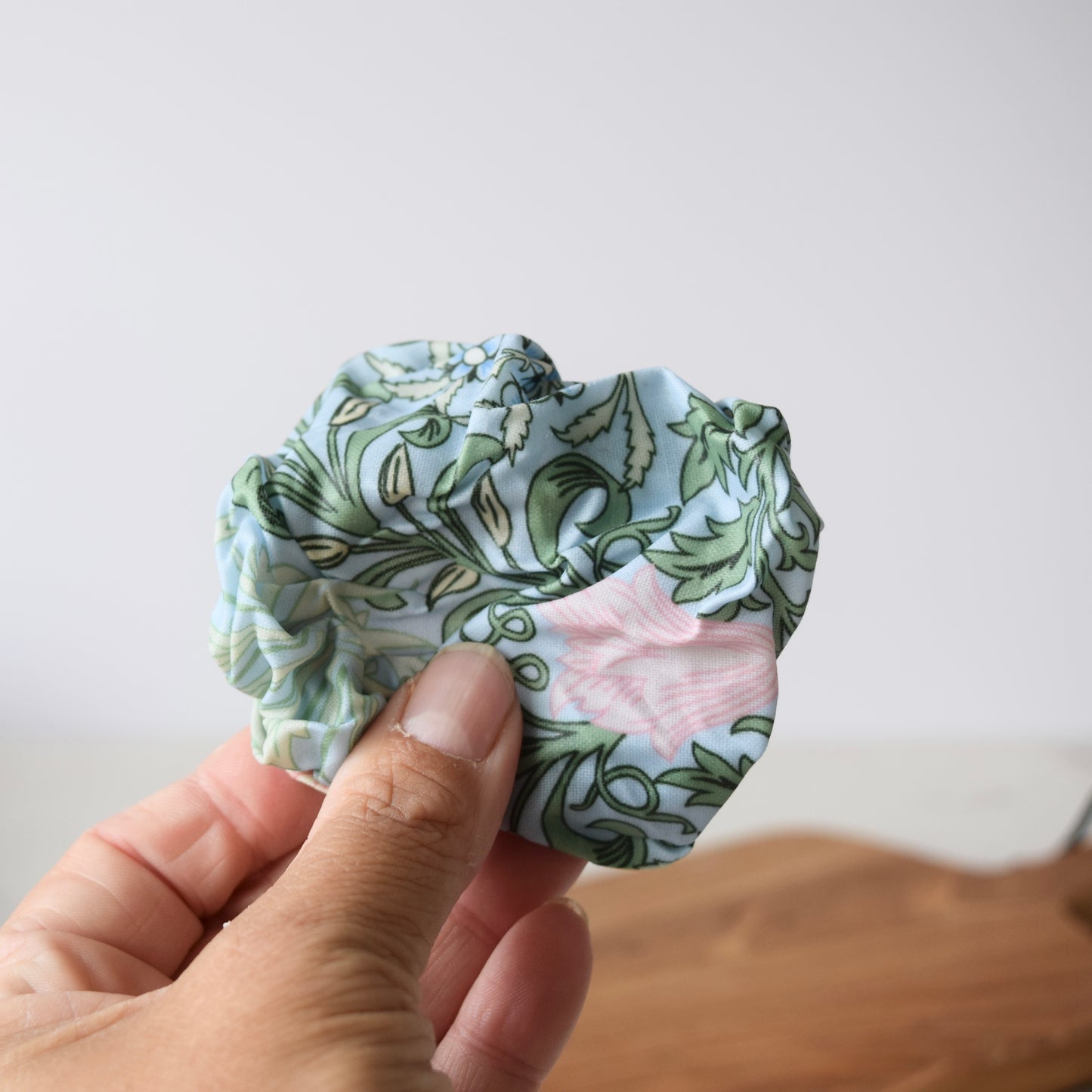 Simply Nature Beeswax food Wraps Set – William Morris. Self sealing Eco friendly food storage.